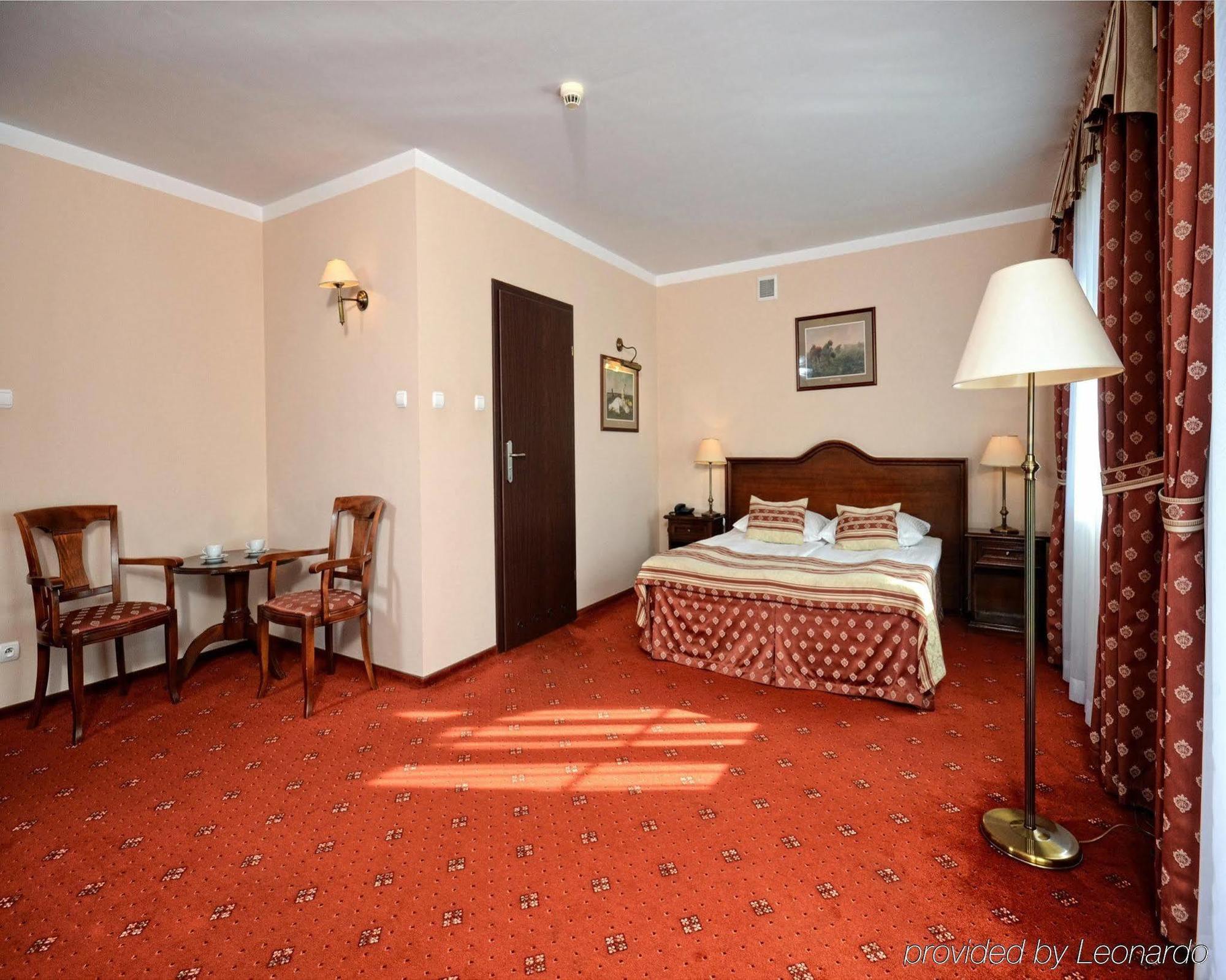 Hotel Zubrowka Spa & Wellness Беловеж Экстерьер фото
